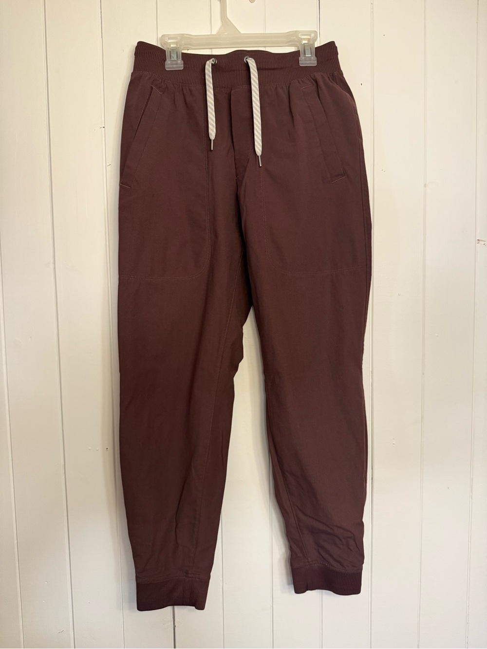 Vuori Men's Joggers in Maroon with White Drawstring